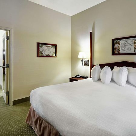 Embassy Suites Charleston - Historic District Esterno foto