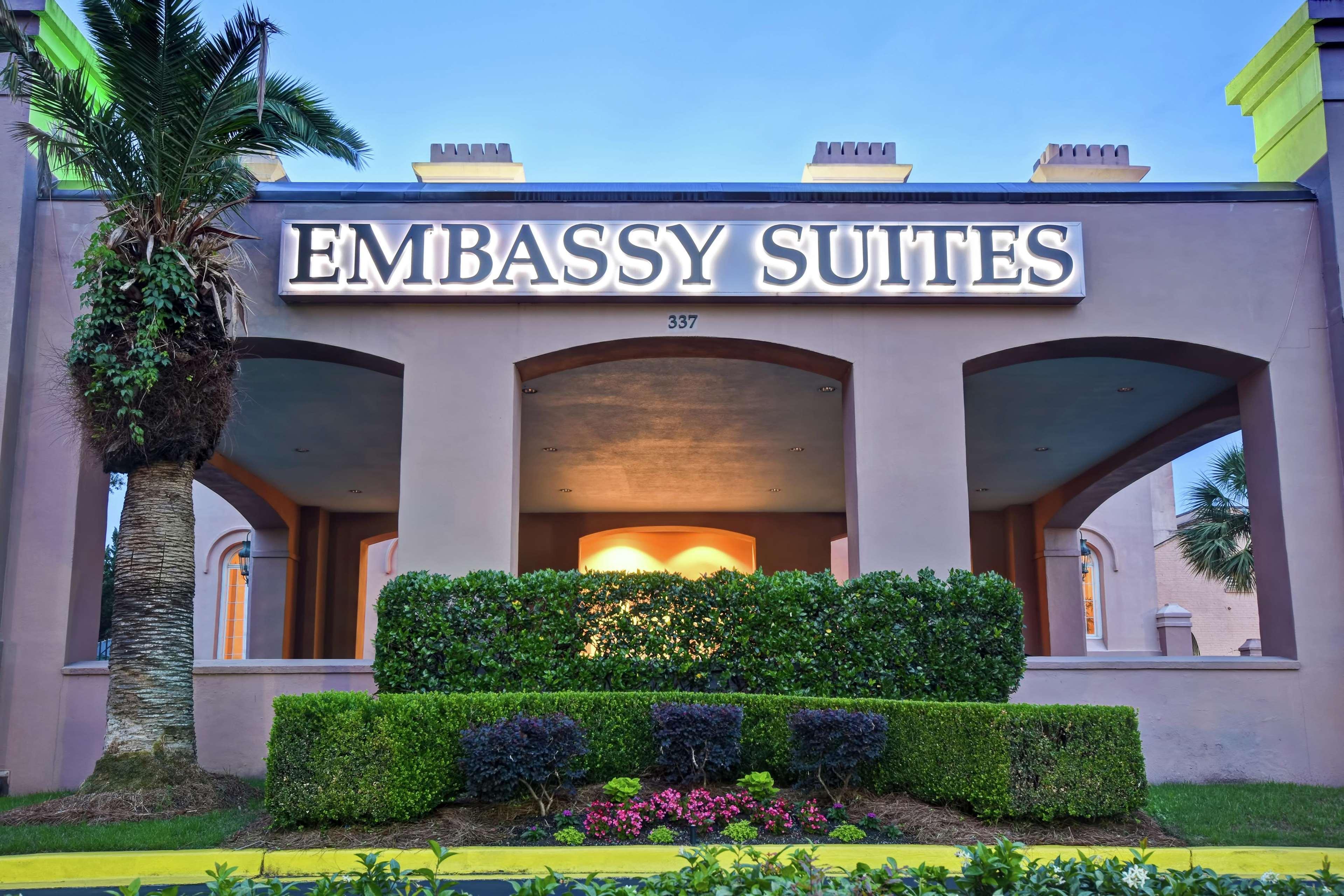 Embassy Suites Charleston - Historic District Esterno foto