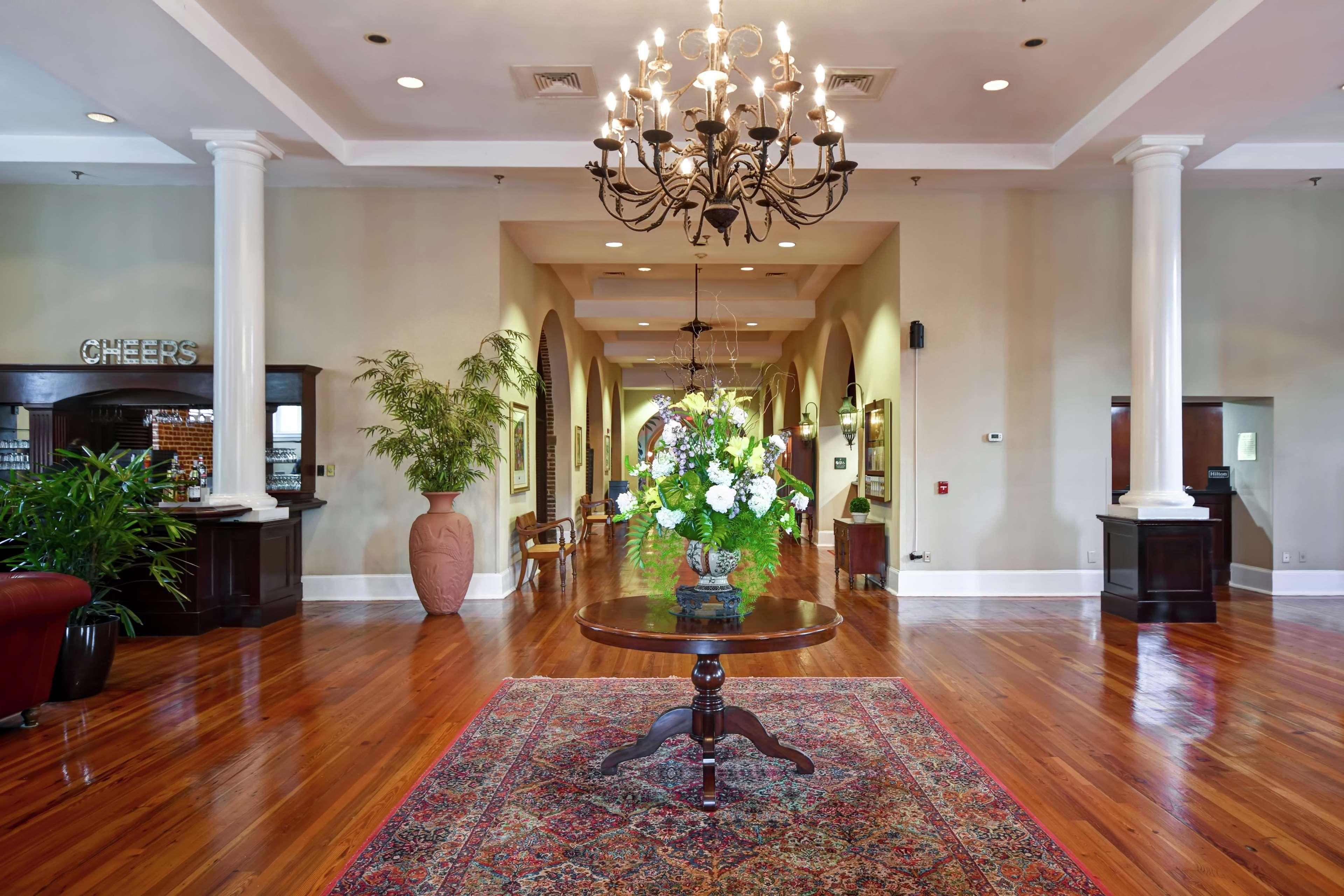 Embassy Suites Charleston - Historic District Esterno foto