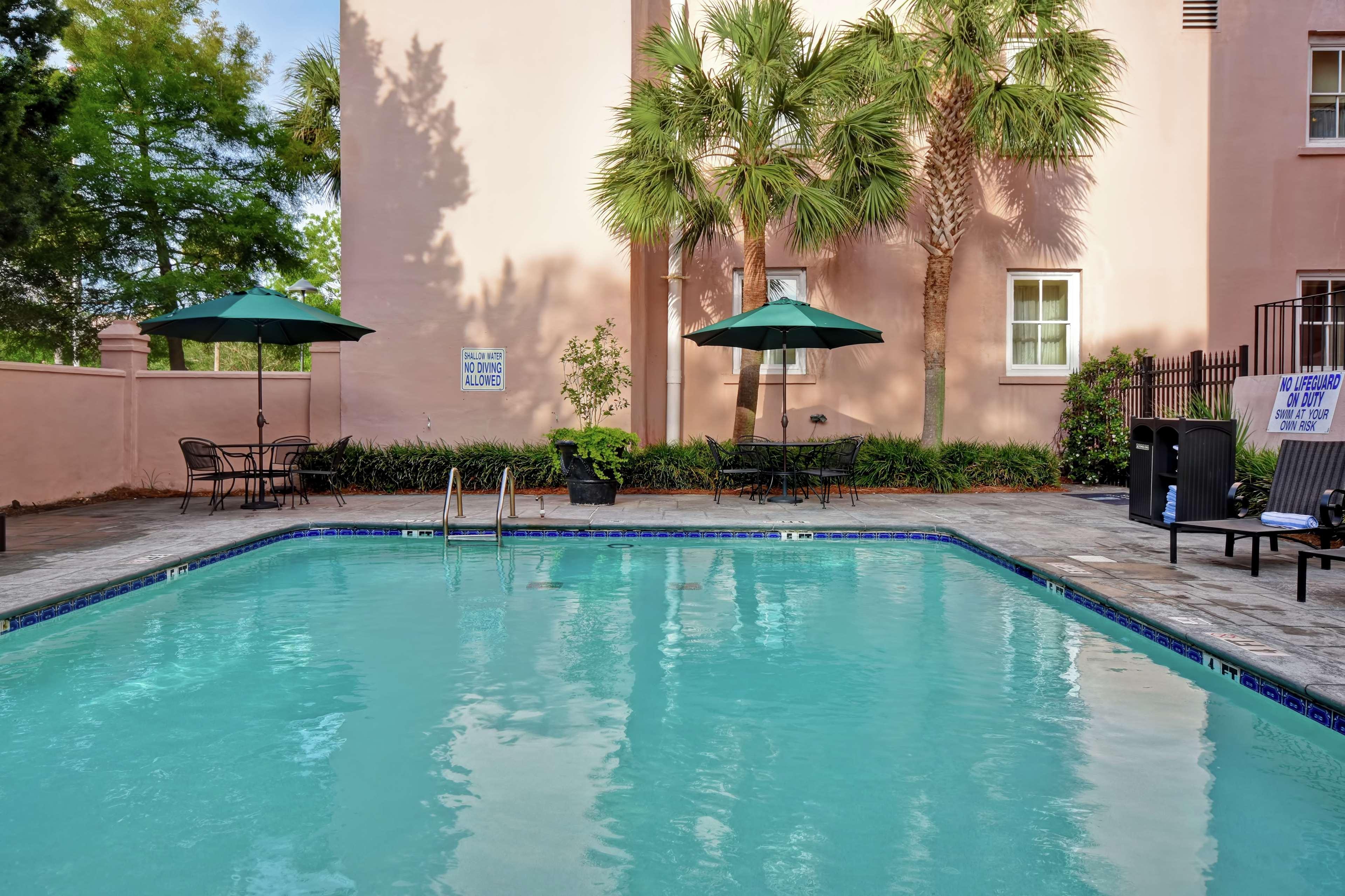 Embassy Suites Charleston - Historic District Esterno foto