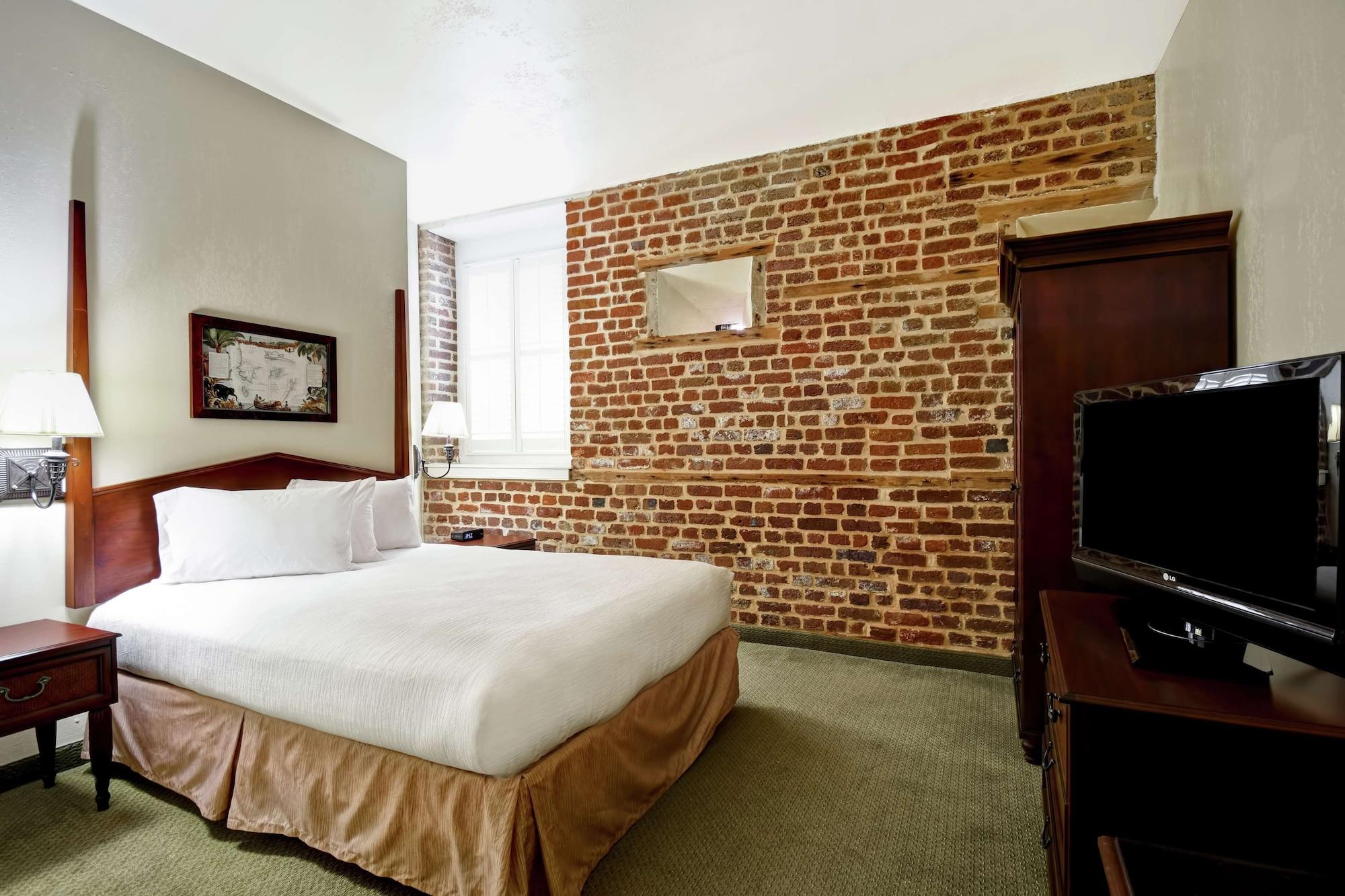 Embassy Suites Charleston - Historic District Esterno foto