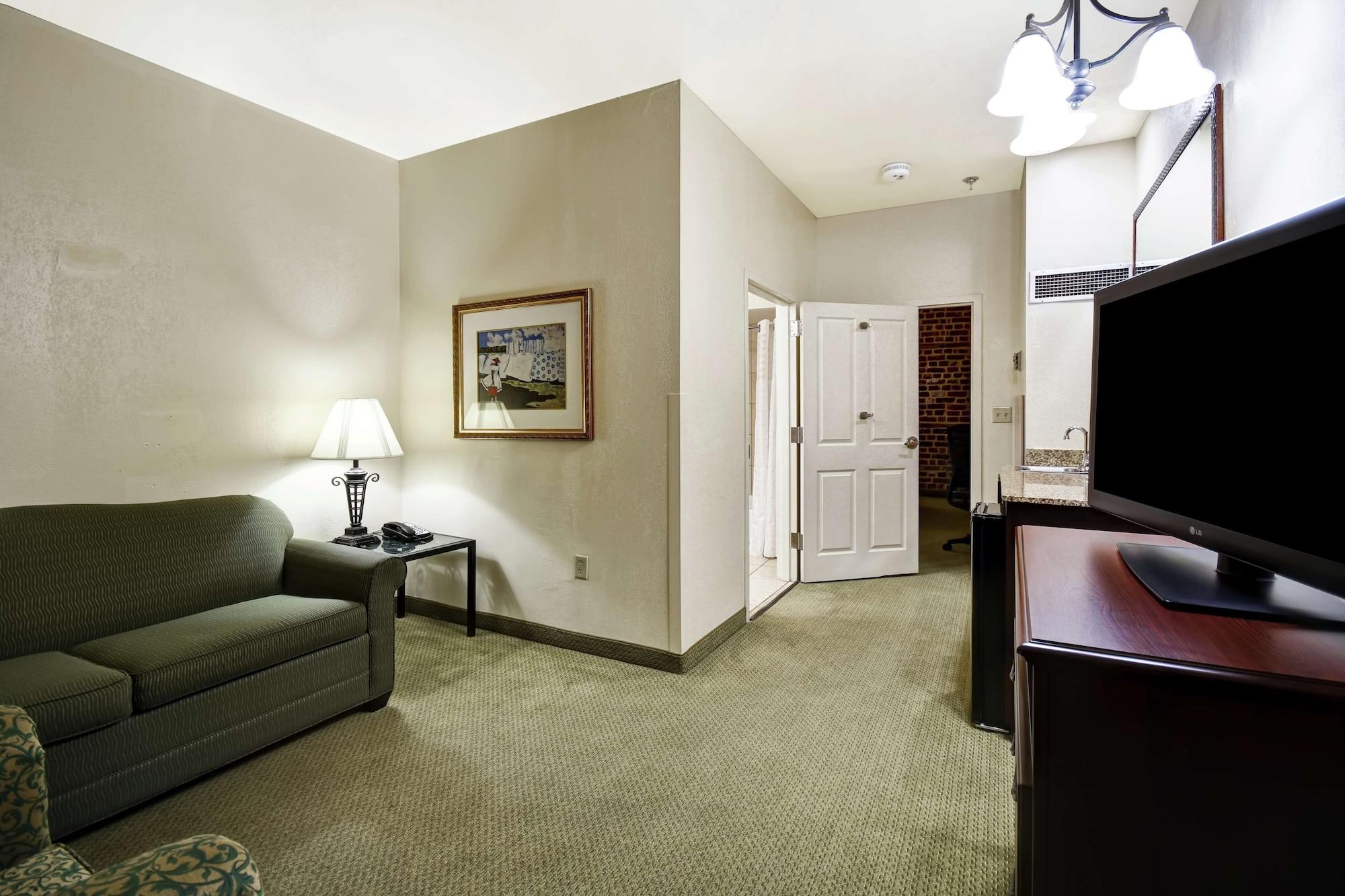 Embassy Suites Charleston - Historic District Esterno foto