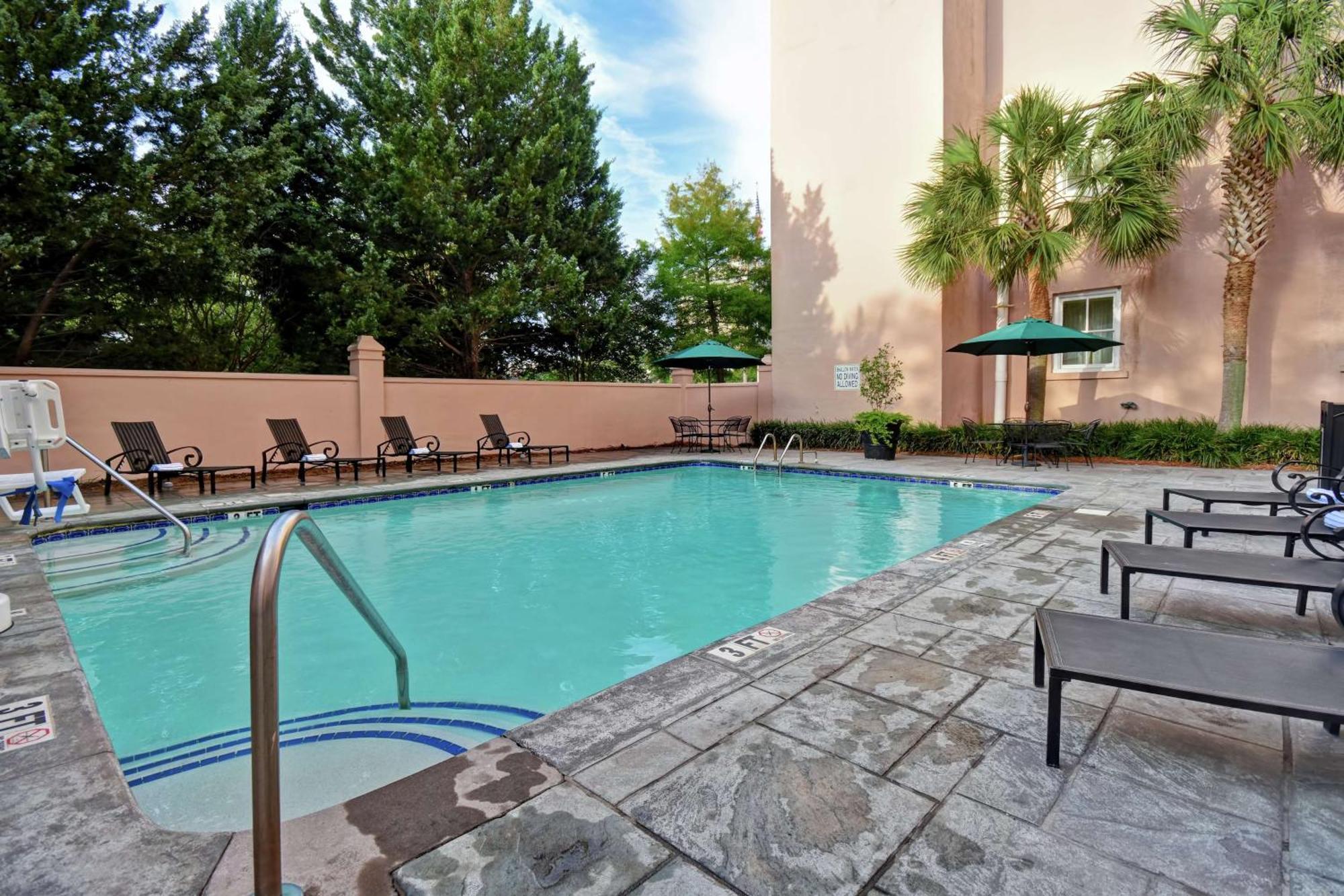 Embassy Suites Charleston - Historic District Esterno foto